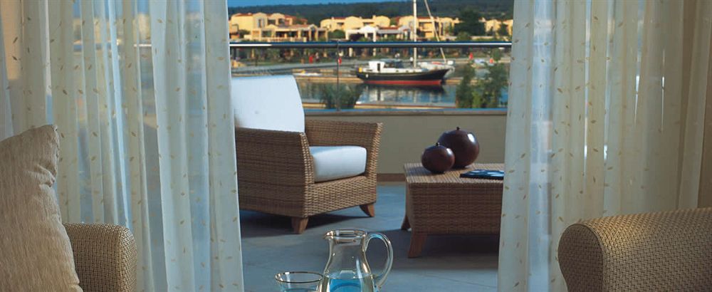 Sani Asterias Hotel Buitenkant foto