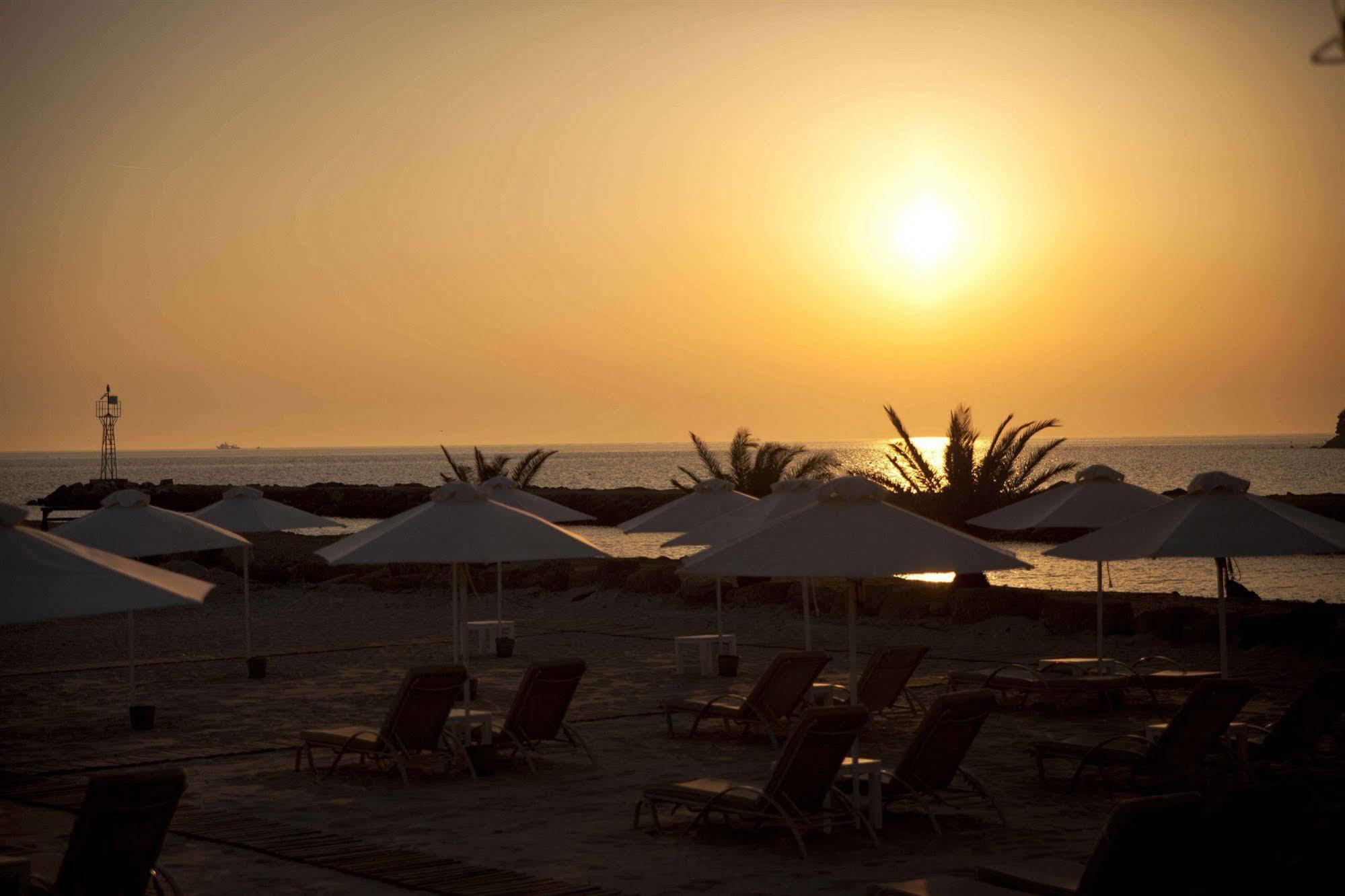 Sani Asterias Hotel Buitenkant foto
